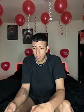 Sebastian Villamarin online show from February 12, 4:40 am