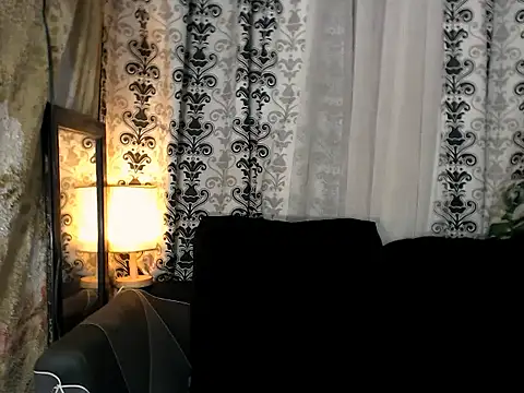 Snapshot of Queen-barbie chatting on July 15, 2:06 am Queen-barbie online show from July 15, 2:06 am