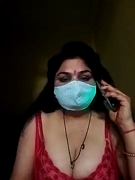 Snapshot of kumkum05 chatting on February 9, 9:35 am kumkum05 online show from February 9, 9:35 am