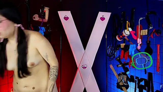 Candyqueen bdsm  online show from March 11, 4:18 am