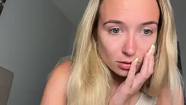 kelseyblu online show from June 14, 11:18 pm