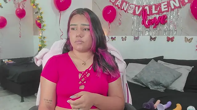 Snapshot of Lilith_traviis chatting on February 14, 7:10 pm Lilith traviis online show from February 14, 7:10 pm