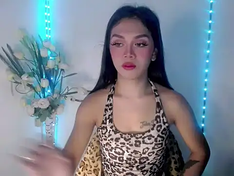 Snapshot of Darkness_Angel chatting on June 24, 3:27 am Darkness Angel online show from June 24, 3:27 am