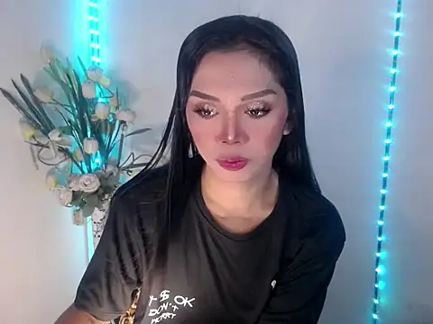 Snapshot of Darkness_Angel chatting on June 25, 2:55 am Darkness Angel online show from June 25, 2:55 am