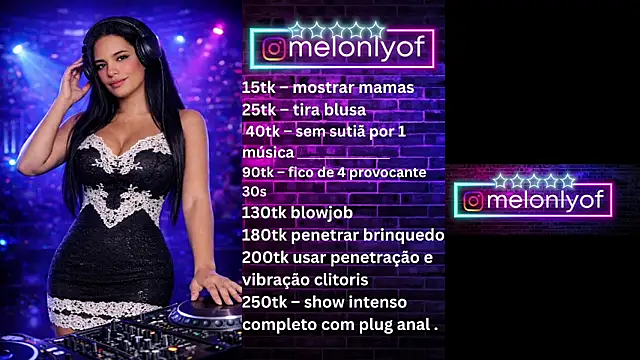 Snapshot of MelOnlyOf chatting on February 22, 10:19 pm MelOnlyOf online show from February 22, 10:19 pm