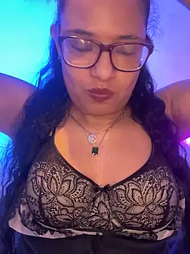 Snapshot of MelOnlyOf chatting on March 25, 11:33 pm MelOnlyOf online show from March 25, 11:33 pm