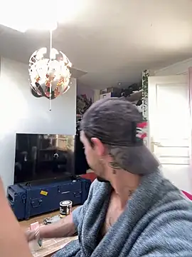 Piratee666 online show from March 4, 9:04 am