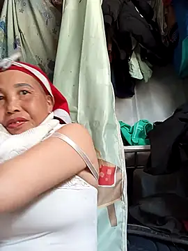 lena-cute online show from March 23, 5:44 am