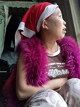 lena-cute online show from March 25, 11:05 am