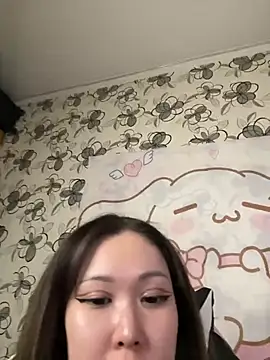 Snapshot of YukiiTYAN chatting on July 9, 4:22 pm YukiiTYAN online show from July 9, 4:22 pm