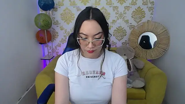 ALISS M  online show from February 20, 7:47 pm