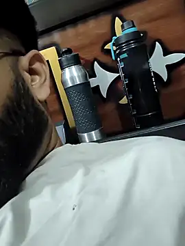 MrCurioX online show from April 19, 2:38 pm