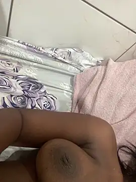 tai011 online show from February 12, 1:28 pm