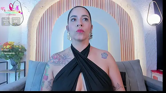 violet scott  online show from July 10, 11:02 am