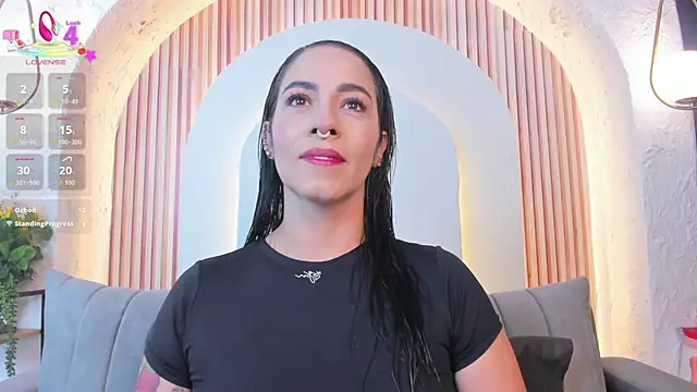 violet scott  online show from July 21, 10:50 am