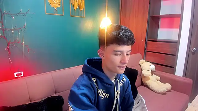 Snapshot of Patrick_Howland_ chatting on February 10, 3:32 am Patrick Howland online show from February 10, 3:32 am