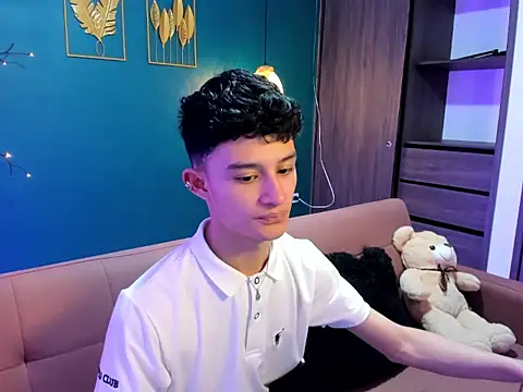 Snapshot of Patrick_Howland_ chatting on February 13, 3:35 am Patrick Howland online show from February 13, 3:35 am