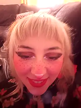 Snapshot of ciindy_ink chatting on March 3, 8:04 pm ciindy ink online show from March 3, 8:04 pm