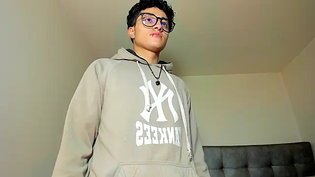 Adonibaskerville4 online show from April 9, 1:49 pm