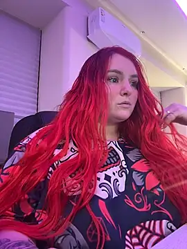 Esteri Moon online show from February 26, 7:35 pm