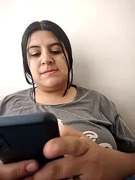 Snapshot of Hammys-stevee chatting on February 25, 2:16 pm Hammys-stevee online show from February 25, 2:16 pm