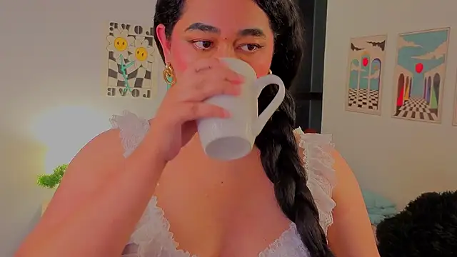 hipatia1moretime online show from April 14, 6:41 am