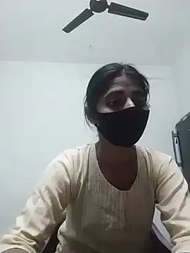 Snapshot of Kitti-Sharma chatting on March 20, 10:53 am Kitti-Sharma online show from March 20, 10:53 am