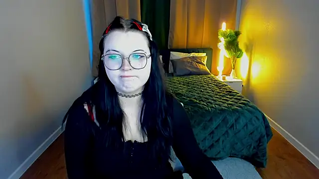 Kira G0ld online show from March 9, 1:09 am