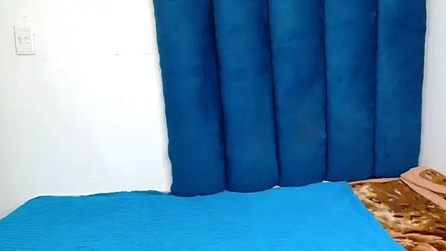 ForeverSexy  online show from March 17, 8:17 am