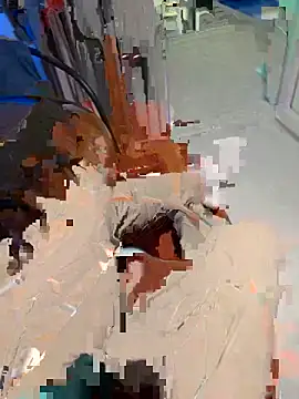 Snapshot of hungryMaya chatting on February 9, 4:33 pm hungryMaya online show from February 9, 4:33 pm