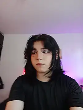 Snapshot of Daniellesins1 chatting on February 17, 8:26 pm Daniellesins1 online show from February 17, 8:26 pm