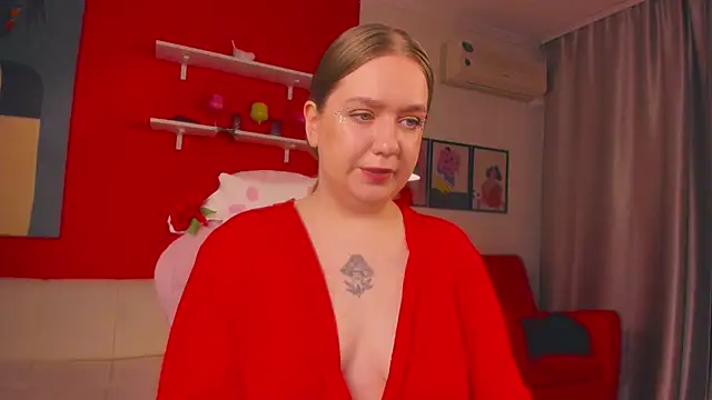 Snapshot of RachelDiRose chatting on March 1, 3:19 am RachelDiRose online show from March 1, 3:19 am