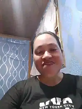 Snapshot of May_Bombs chatting on June 23, 5:49 am May Bombs online show from June 23, 5:49 am