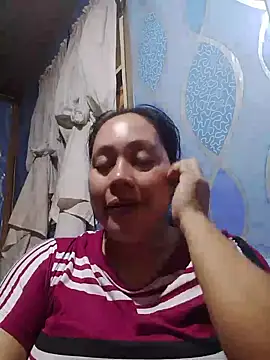 Snapshot of May_Bombs chatting on July 12, 1:24 pm May Bombs online show from July 12, 1:24 pm