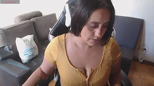 MeliisaRobers online show from July 14, 9:31 pm