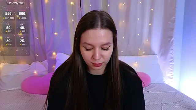 kira sweety x online show from April 26, 5:32 pm