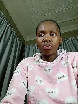 PussyFarrie online show from June 24, 9:14 pm
