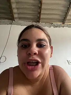 Snapshot of Adriputinha chatting on June 26, 5:39 pm Adriputinha online show from June 26, 5:39 pm