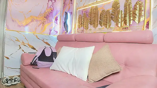 Snapshot of FemNoa chatting on March 1, 1:46 pm FemNoa online show from March 1, 1:46 pm