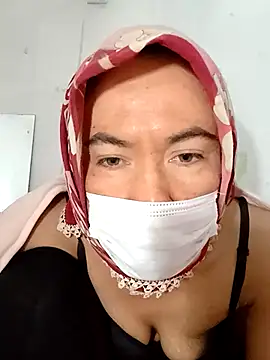 Snapshot of turbanlim07 chatting on February 10, 2:54 pm turbanlim07 online show from February 10, 2:54 pm