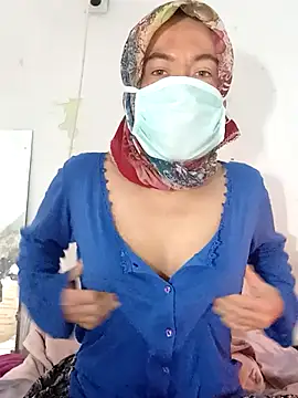 Snapshot of turbanlim07 chatting on February 15, 10:50 pm turbanlim07 online show from February 15, 10:50 pm