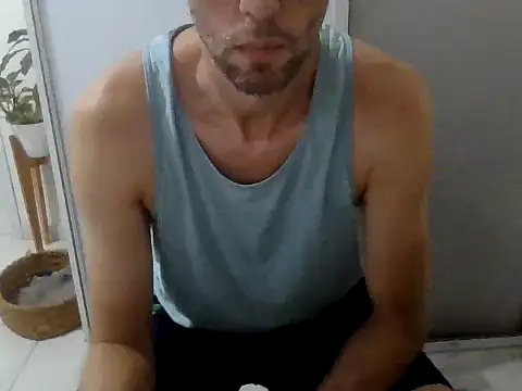 willyhot hot online show from March 31, 7:03 pm