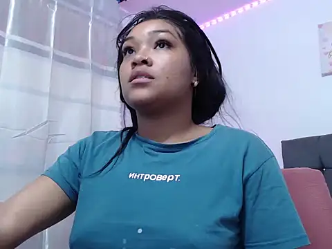 latin riahnna jp online show from February 9, 3:43 am