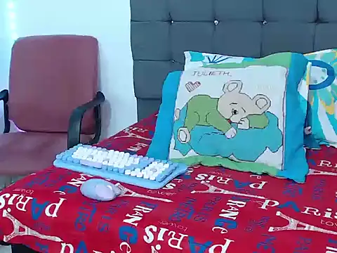 latin riahnna jp online show from February 23, 12:02 pm