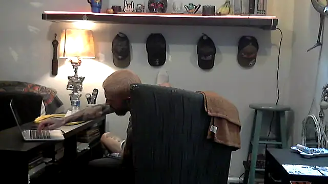 F D R  online show from March 19, 5:33 am