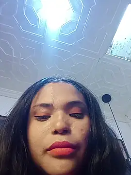 Maggyx online show from May 18, 2:12 pm