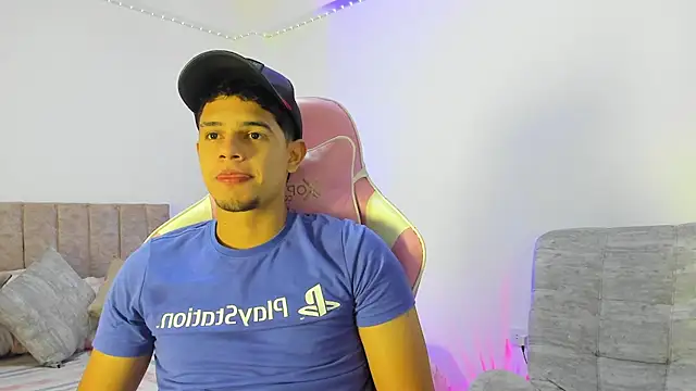 Snapshot of Adrian_Prime_ chatting on July 9, 6:56 pm Adrian Prime online show from July 9, 6:56 pm