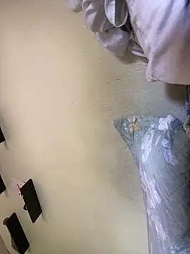 MaxMaddiey online show from February 12, 3:40 pm