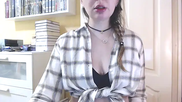 Snapshot of Tasiya chatting on February 18, 10:11 am Tasiya online show from February 18, 10:11 am