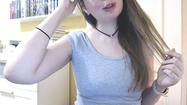 Snapshot of Tasiya chatting on February 27, 12:21 am Tasiya online show from February 27, 12:21 am